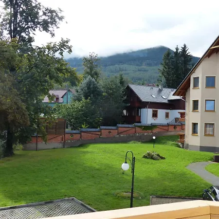 Apartment Szmaragd *